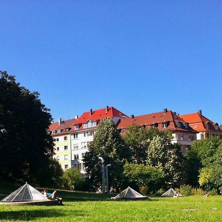Zimmer Mit Parkblick Щутгарт Екстериор снимка